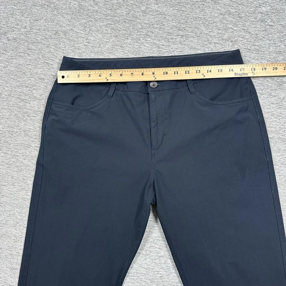 Vuori Pants Mens Size 34x29 Blue Meta Tech Performance Modern Preppy Chino - Picture 3 of 9